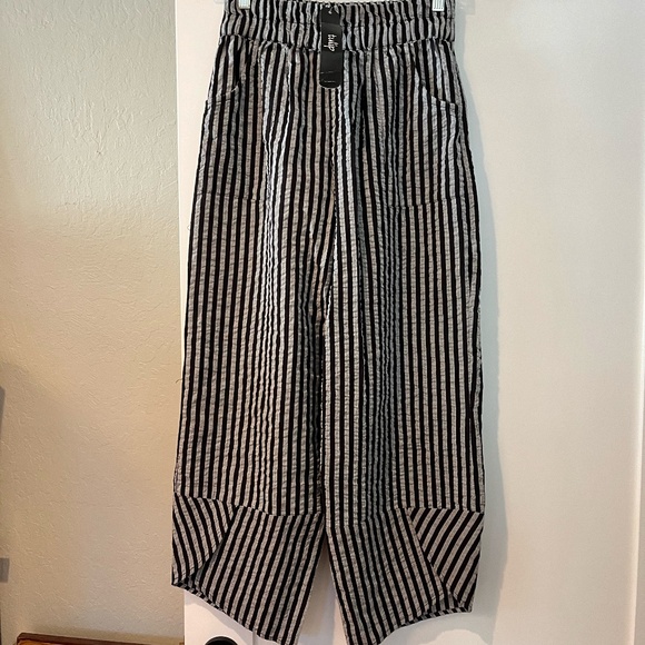 Tulip black and gray pants - Picture 1 of 6
